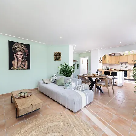 Casa Paraiso - Stylish Gateway *