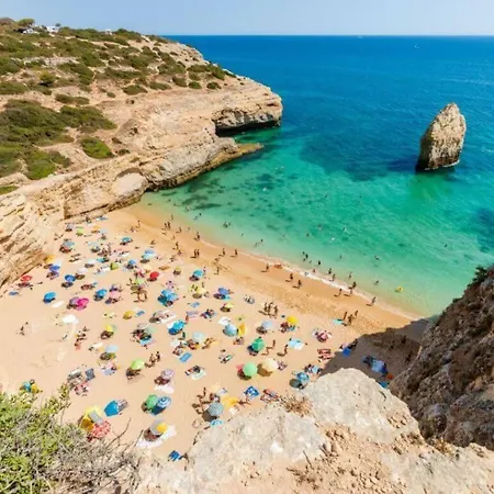 Casa Paraiso - Stylish Gateway