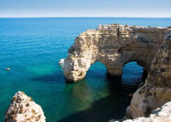 Casa Paraiso - Stylish Gateway